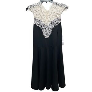 Acevog Black and White Babydoll Midi Dress with Flutter Cap Sleeves‎ NWT Size S